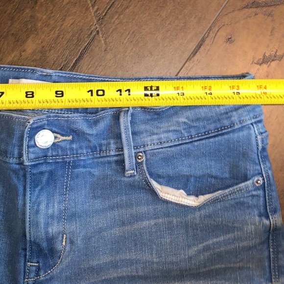 Levi's Blue Jean Shorts Size 28 - Picture 5 of 8